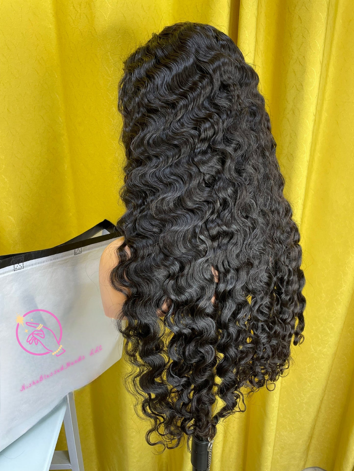 (Pre-Order) HD Lace Wet Wavy 100% Human Hair Wig